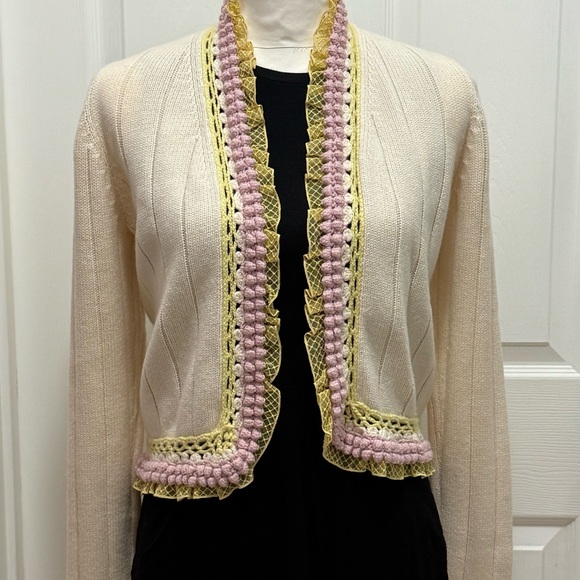 CHANEL Sweaters - Authentic CHANEL Cream Cashmere Cardigan Sweater Size 38